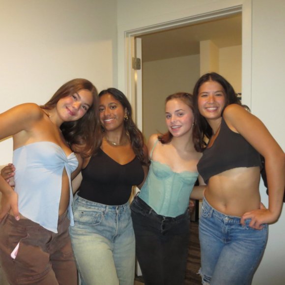 Nikon Coolpix Digital Camera L31 - Picture 8 of 8